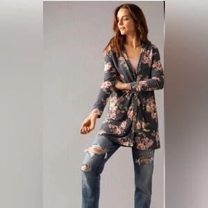 Agnes & Dora™ Essential Cardigan Pop of Pink Size S (4/6) Lightweight Floral